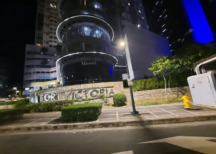 L1 Loft Prime Location Bonifacio Global Apartment